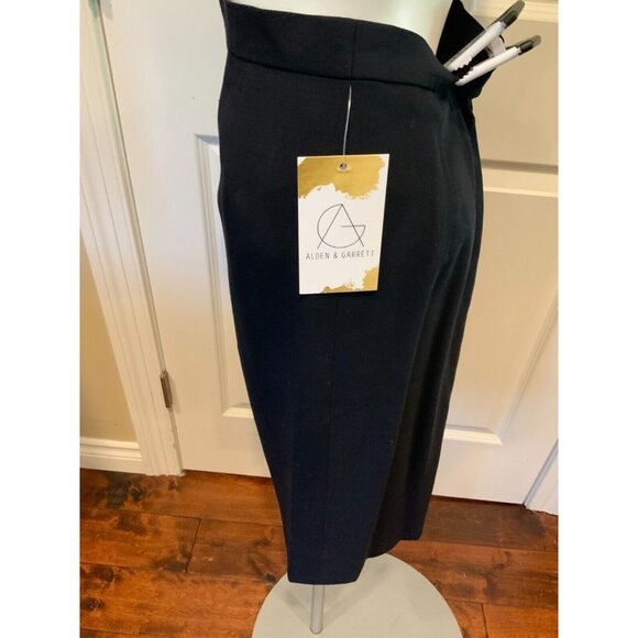 Akris Navy Blue Wool Straight Skirt, Size 10 (US) 42 (FR) - Picture 3 of 5